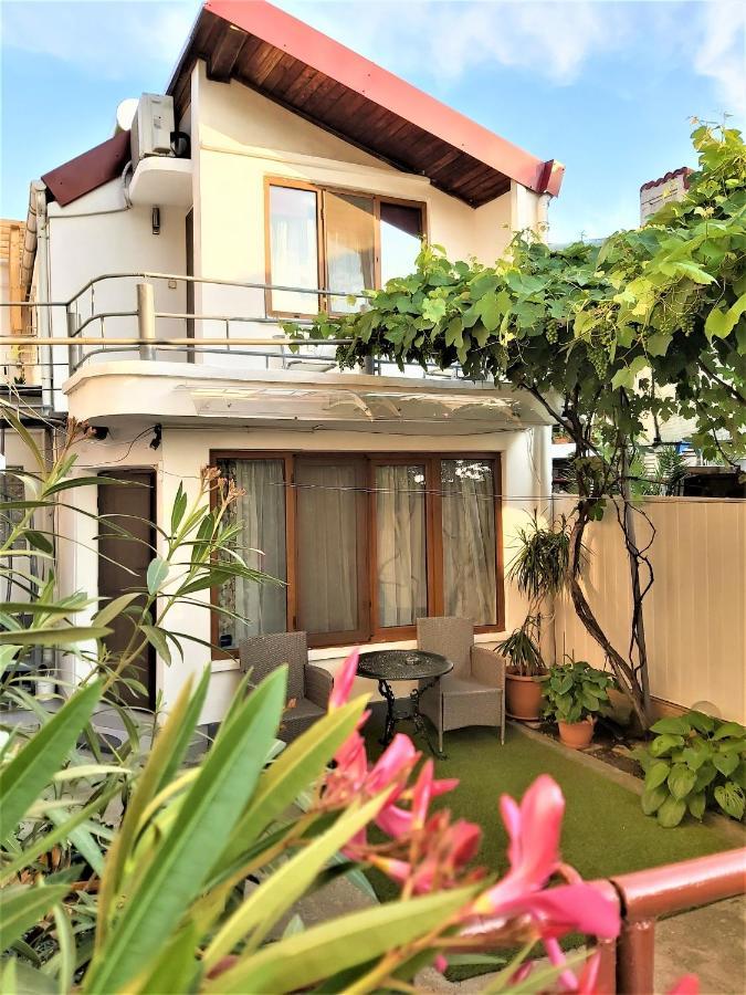Casa Eladi Apartment เอโฟรีเอซูด ภายนอก รูปภาพ