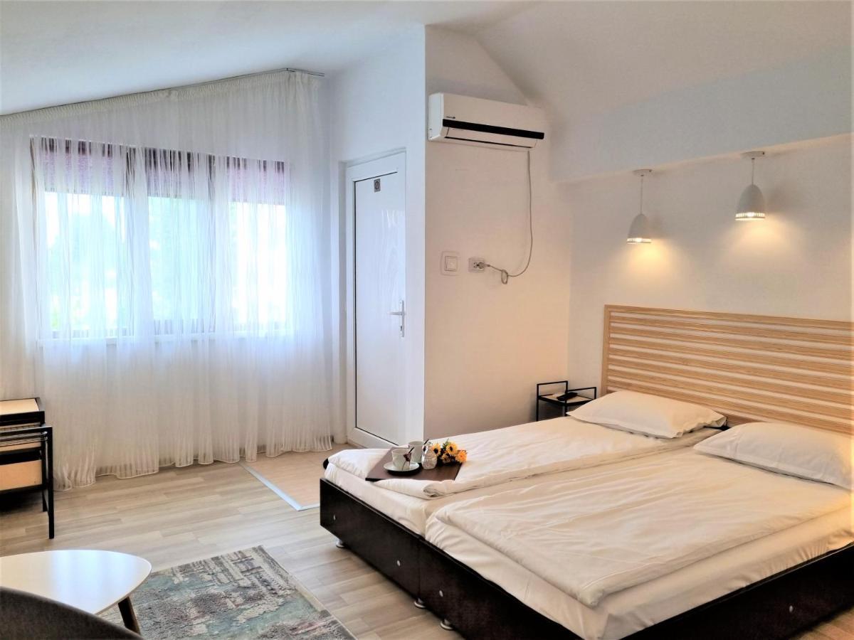 Casa Eladi Apartment เอโฟรีเอซูด ภายนอก รูปภาพ
