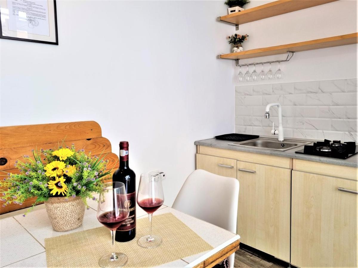 Casa Eladi Apartment เอโฟรีเอซูด ภายนอก รูปภาพ