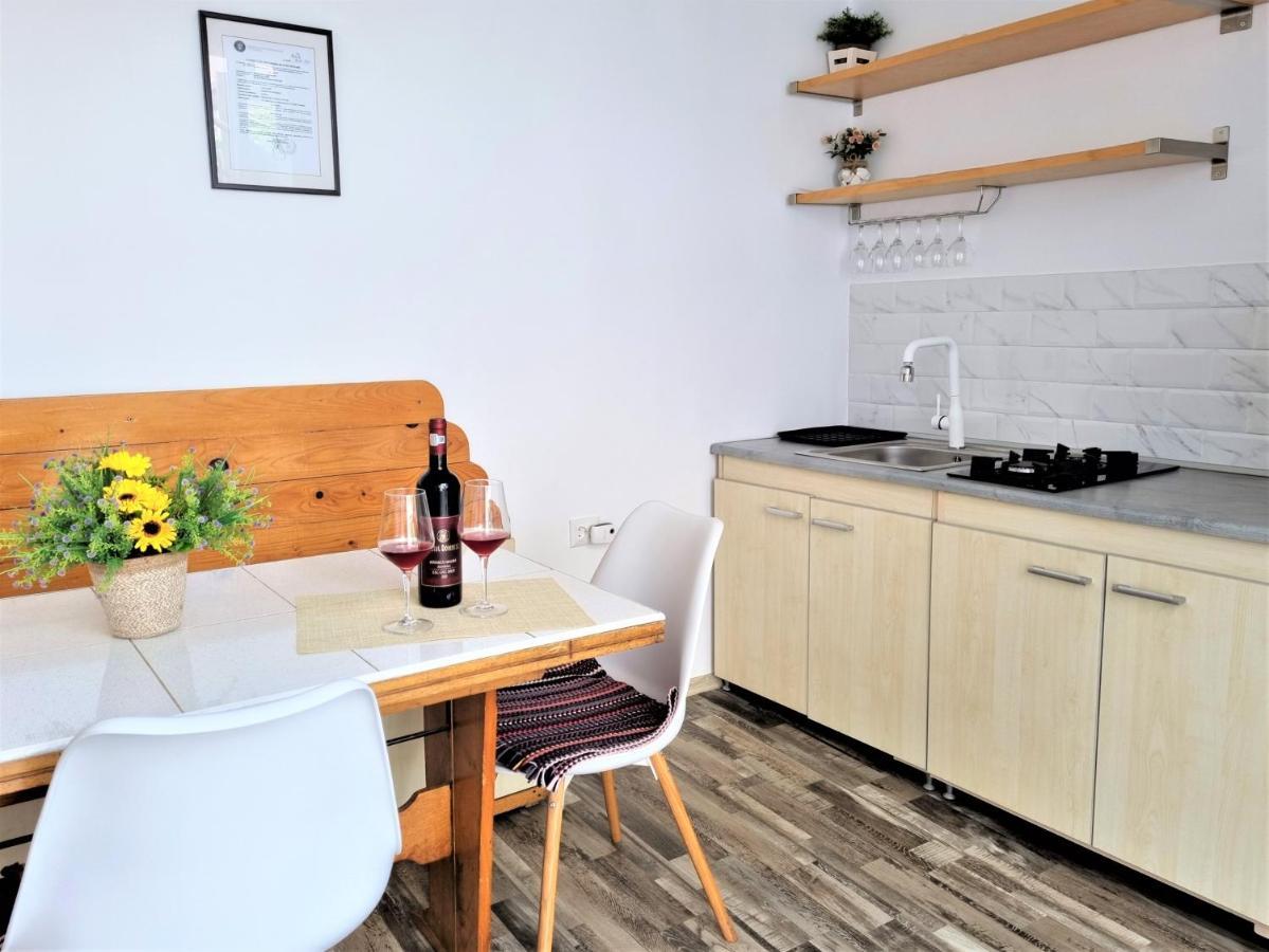 Casa Eladi Apartment เอโฟรีเอซูด ภายนอก รูปภาพ