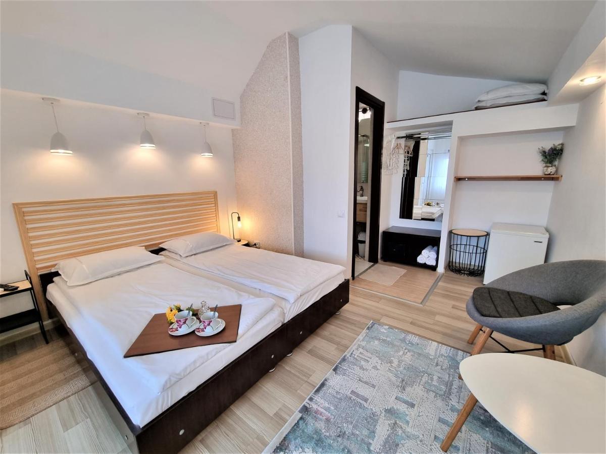 Casa Eladi Apartment เอโฟรีเอซูด ภายนอก รูปภาพ