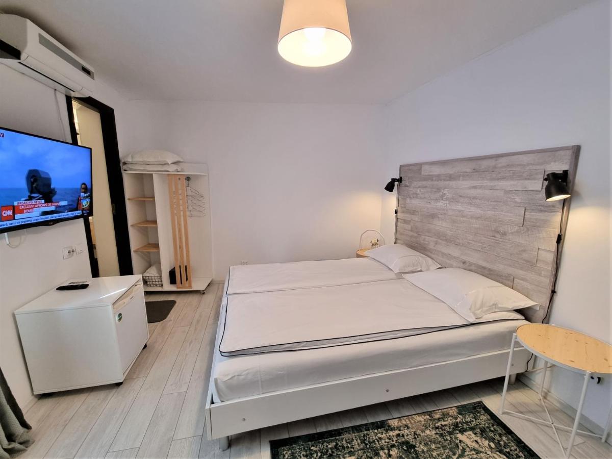 Casa Eladi Apartment เอโฟรีเอซูด ภายนอก รูปภาพ