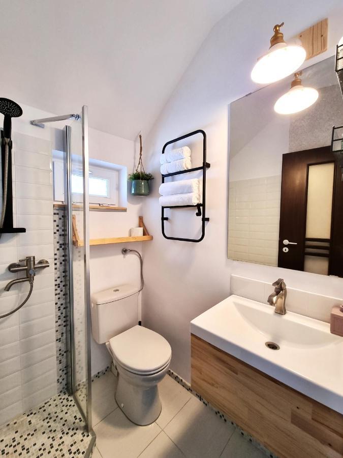 Casa Eladi Apartment เอโฟรีเอซูด ภายนอก รูปภาพ